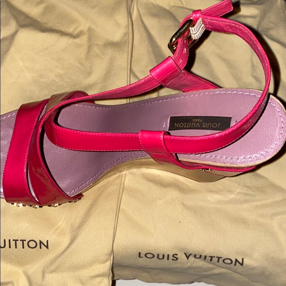 High heeled shoes - Picture 14 of 14